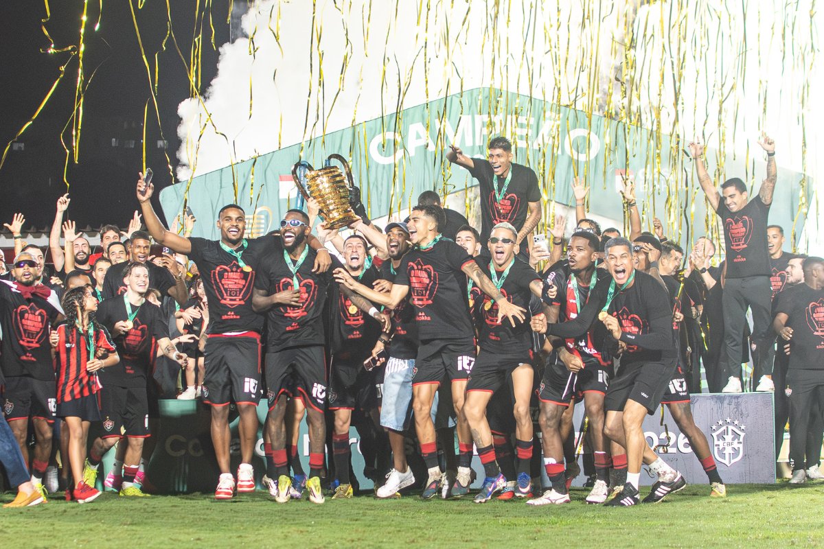 Entre título e desafios: o semestre do Vitória