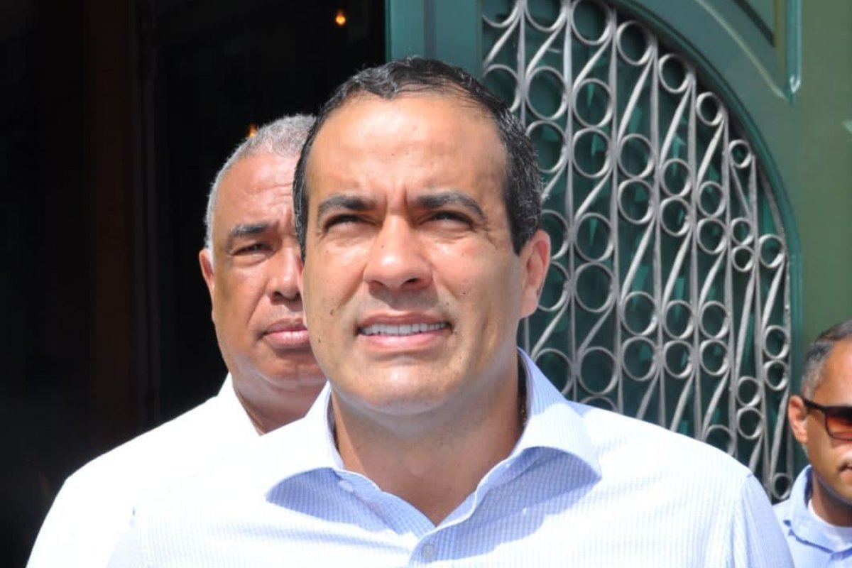 Justiça suspende aditivo bilionário do aterro de Salvador em ação contra obra de gestão de Bruno Reis