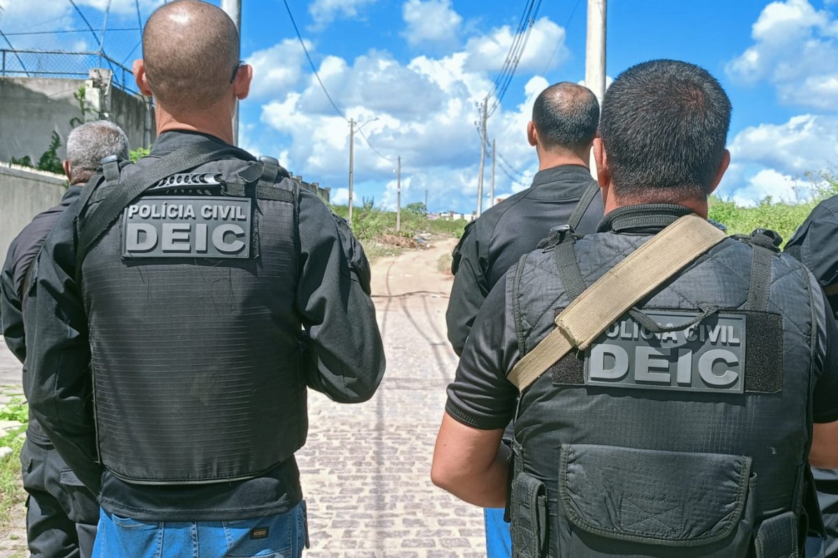 Suspeitos de roubos a motocicletas são presos em Feira de Santana