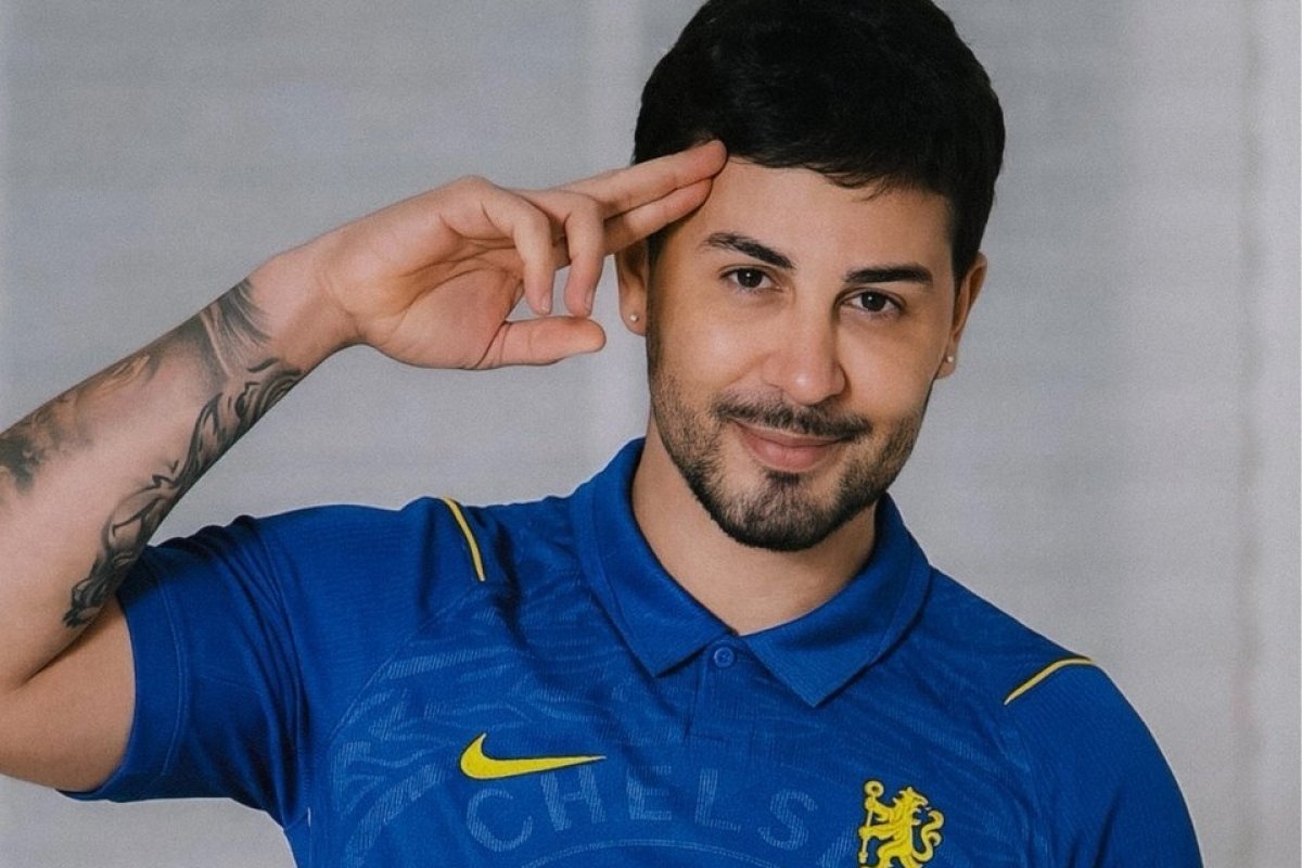 Carlinhos Maia vira garoto-propaganda do Chelsea e é criticado nas redes