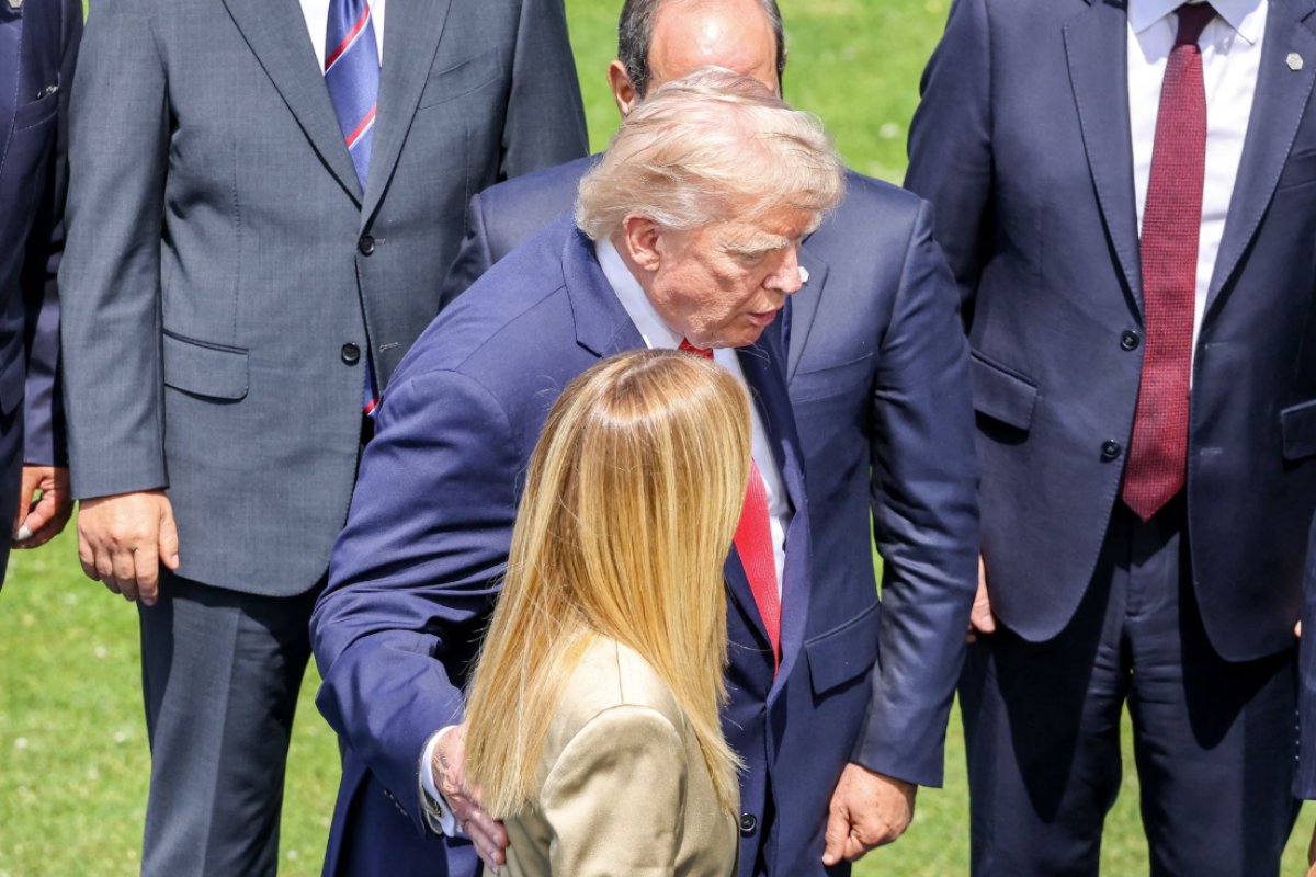 Vídeo: Primeira-ministra da Itália desmente Trump e diz que 'jamais' implorou para tirar foto com ele 