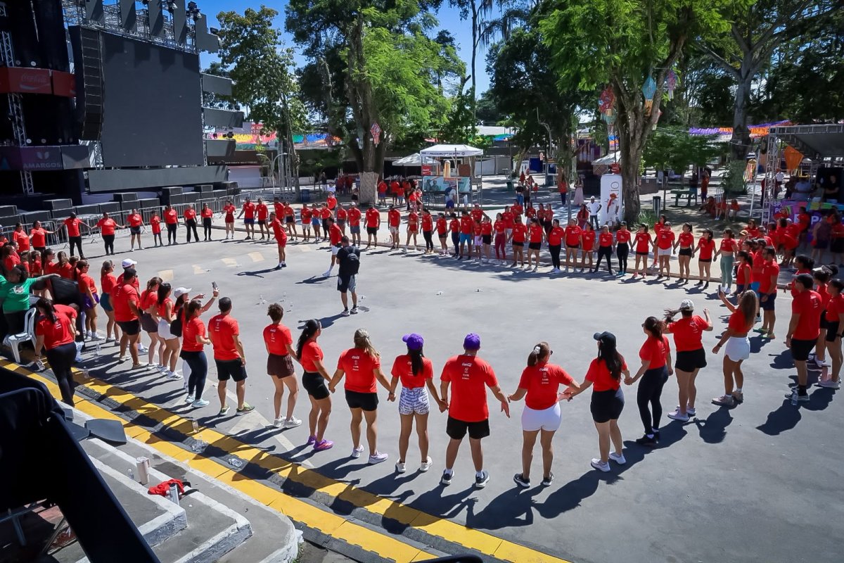 Fit Team Experience reúne centenas de pessoas no São João de Amargosa e leva bem-estar para o coração da festa junina!