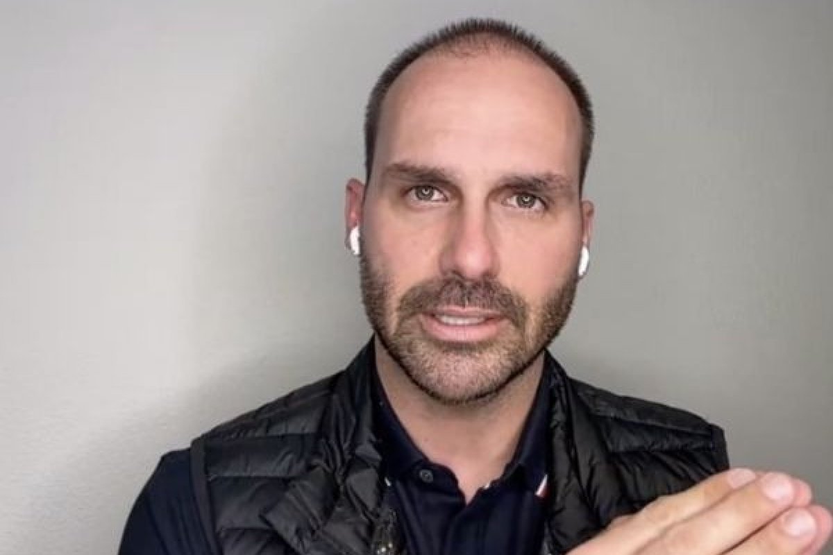 Eduardo Bolsonaro vai a Washington para nova ofensiva contra STF, diz coluna