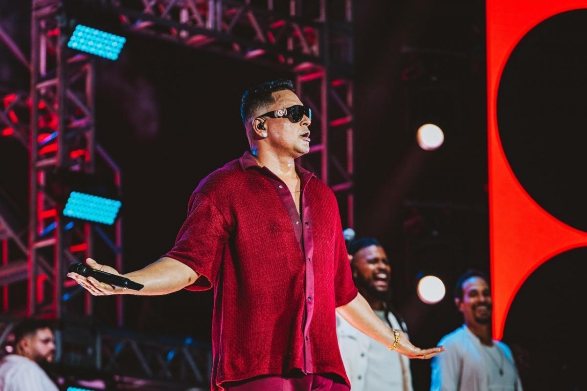 Com agenda cheia, Xanddy Harmonia aposta em repertório especial e clima junino em série de shows pela Bahia!