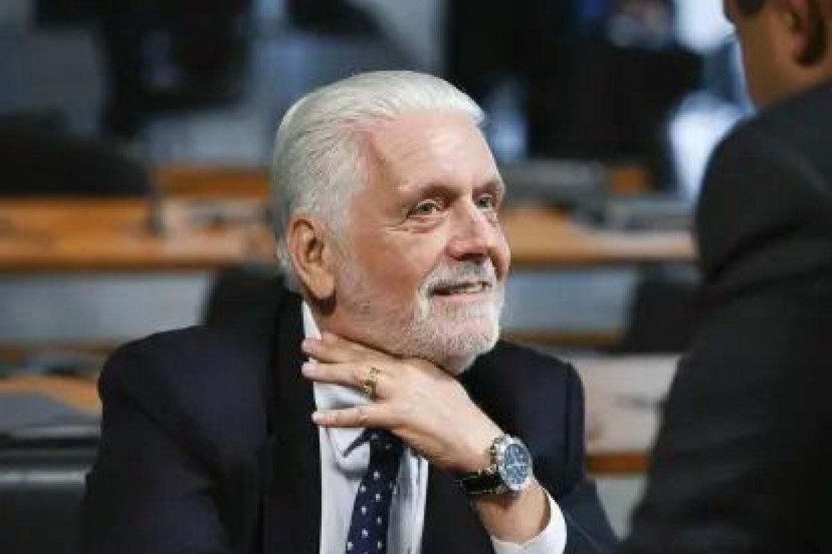 Defesa de Jaques Wagner pede ao STF anulação de busca e apreensão na casa dele