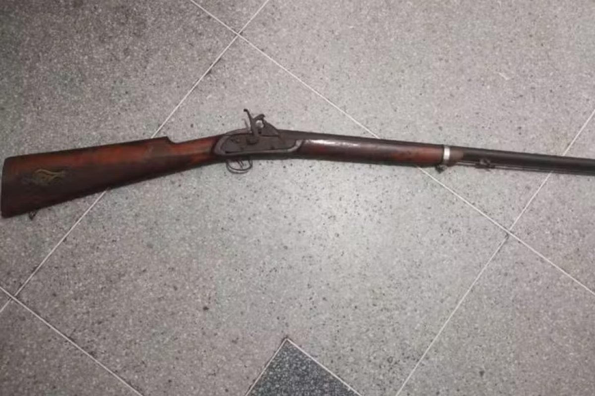 Criança é baleada acidentalmente por espingarda no interior do estado