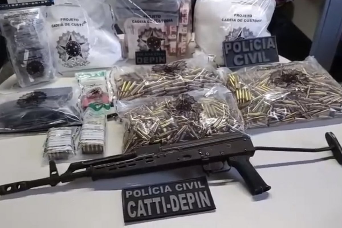 Laboratório de drogas é fechado e cerca de 160 quilos de cocaína são apreendidos
