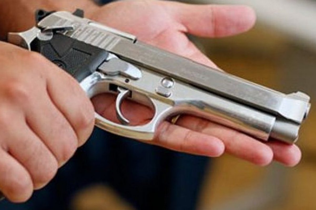 Jair Bolsonaro revoga o decreto das armas