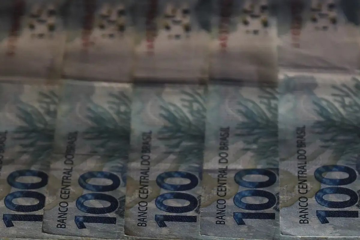 Arrecadação federal bate recorde e soma R$ 266,8 bilhões