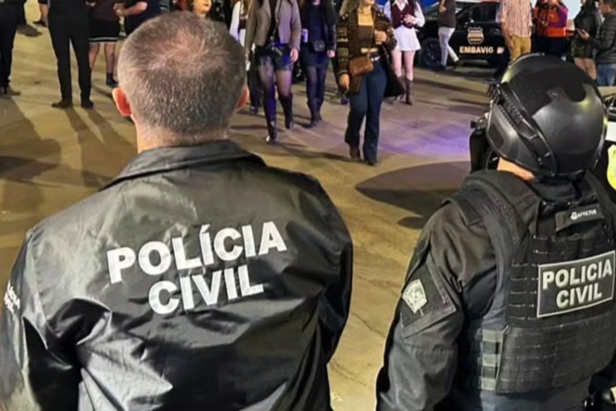 Homem é preso por porte ilegal de arma de fogo ao intimidar comerciante na Bahia