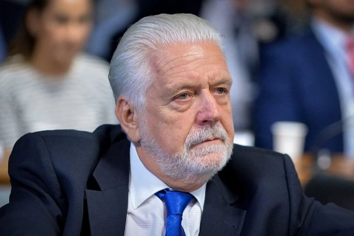 Chefe de gabinete de Wagner tentou ligar para Vorcaro no dia de reunião prevista, diz PF