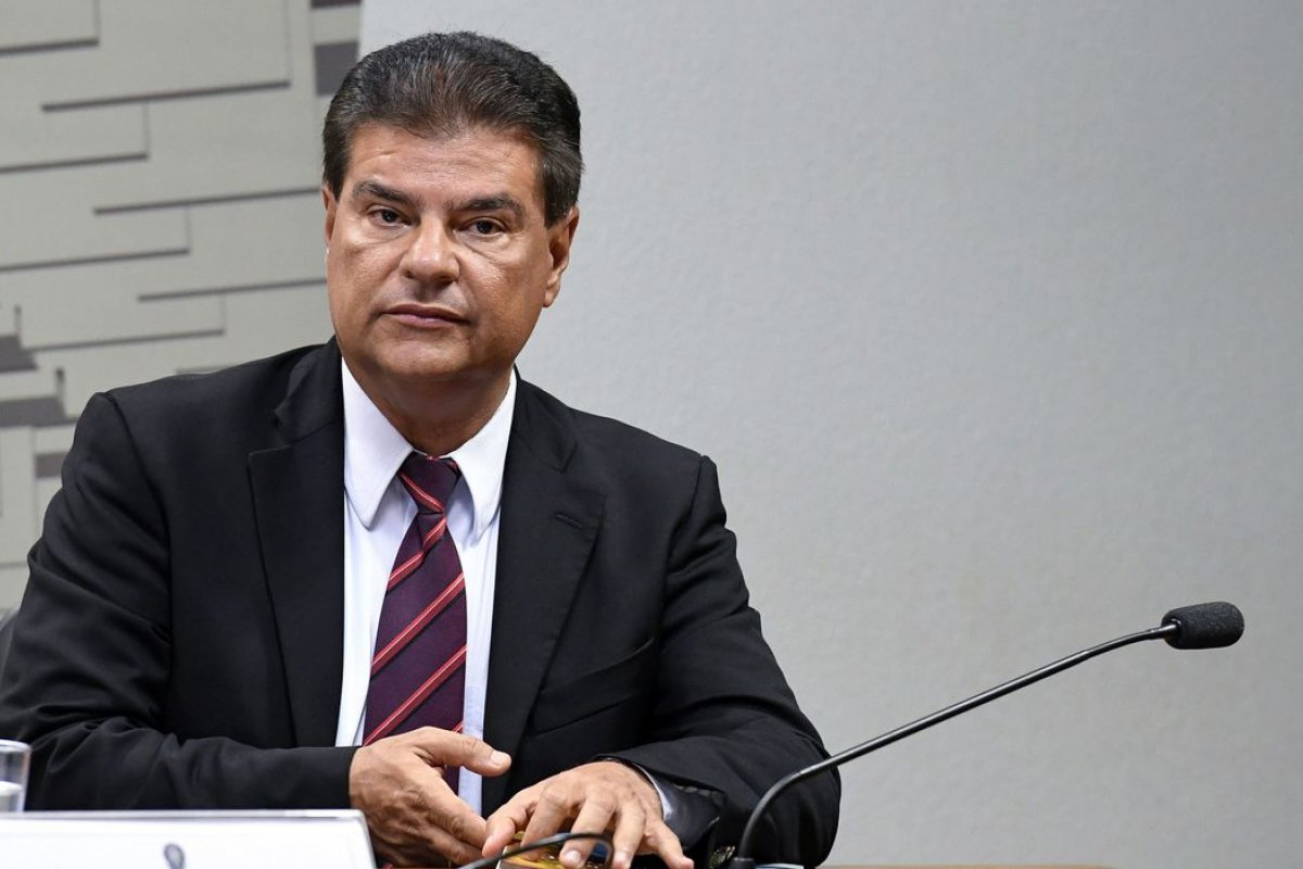 Família e funcionários do senador Nelsinho testam negativo para o Coronavírus 