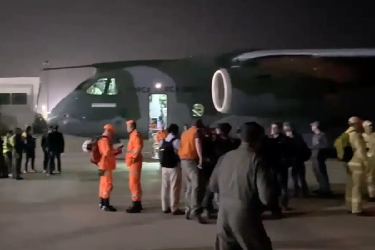 Brasil envia terceiro avião com ajuda humanitária à Venezuela