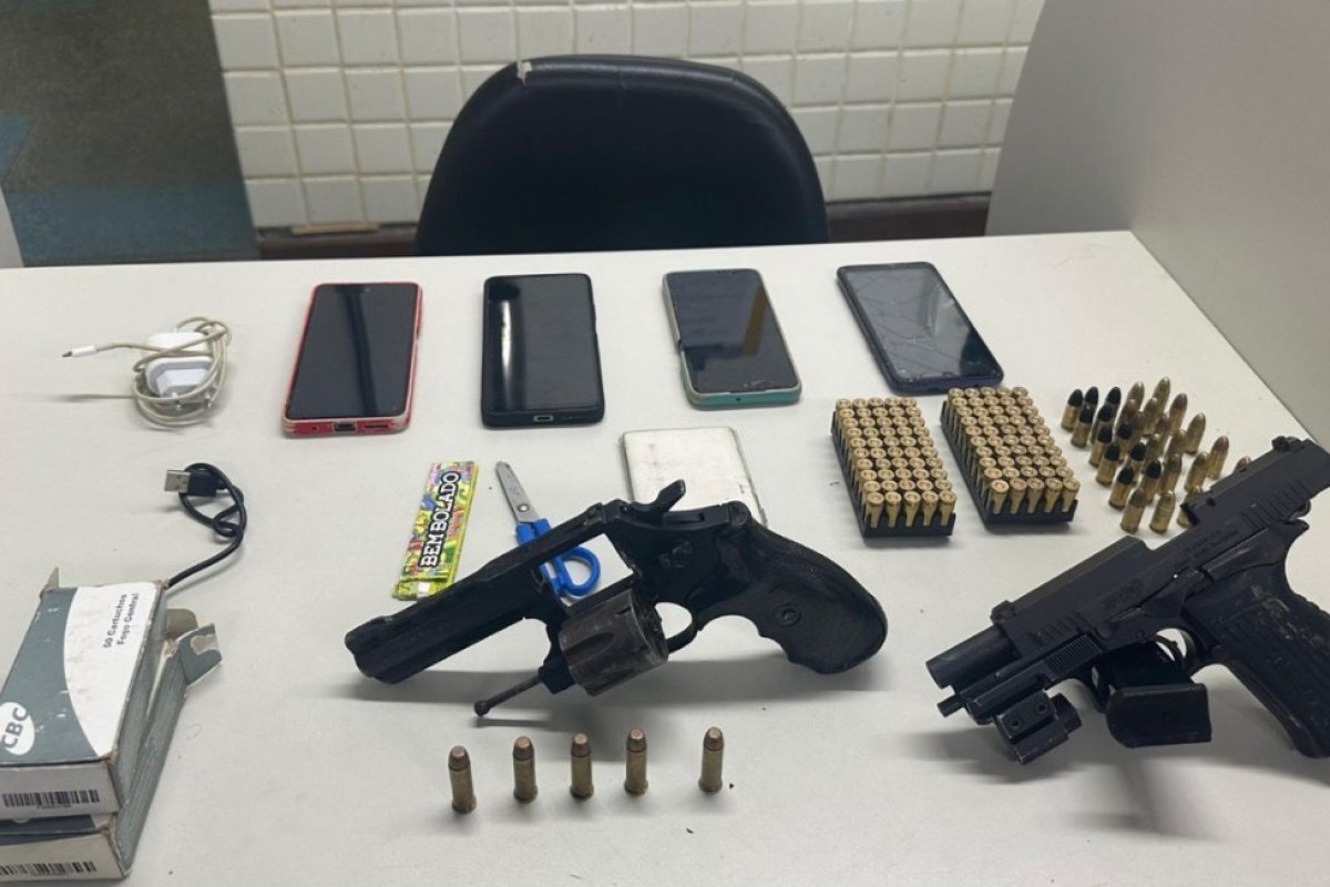 Seis suspeitos são detidos com armas durante operação em Cajazeiras VI