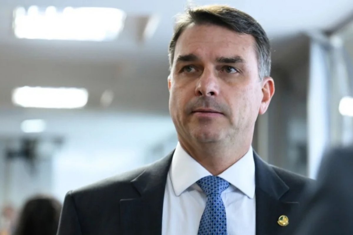 Flávio reforça expectativa de mulher na chapa e diz querer vice qualificada e disposta a colaborar