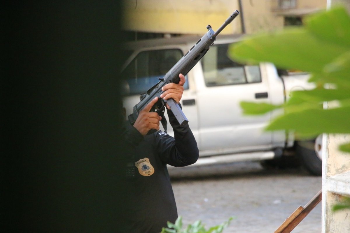 Homem é preso em flagrante por comprar R$ 1 mil em dinheiro falso