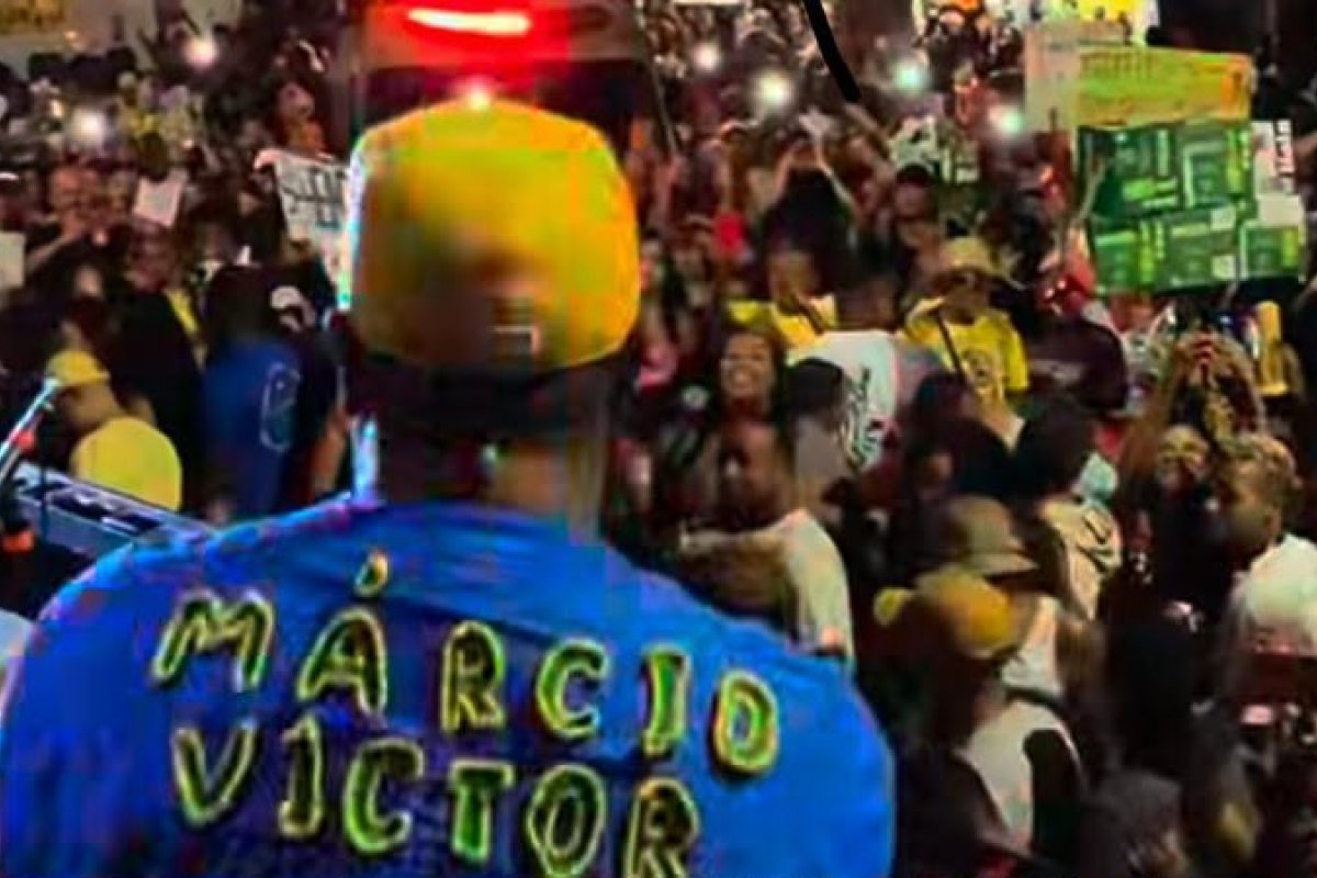 Arma de policial dispara e deixa três feridos durante arrastão de Márcio Victor