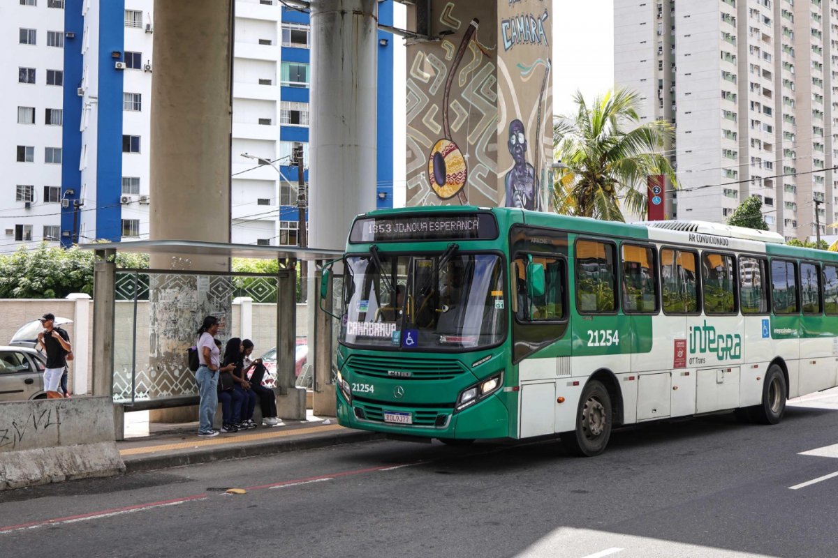 Estações de Salvador terão ônibus extras para jogo entre Brasil e Japão; confira