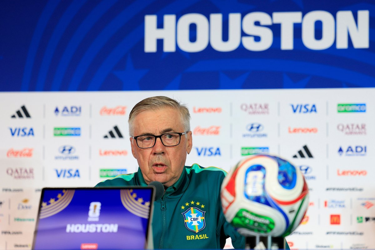 Ancelotti afirma que Brasil precisa de "mente, coração e ideia clara" para jogo contra o Japão