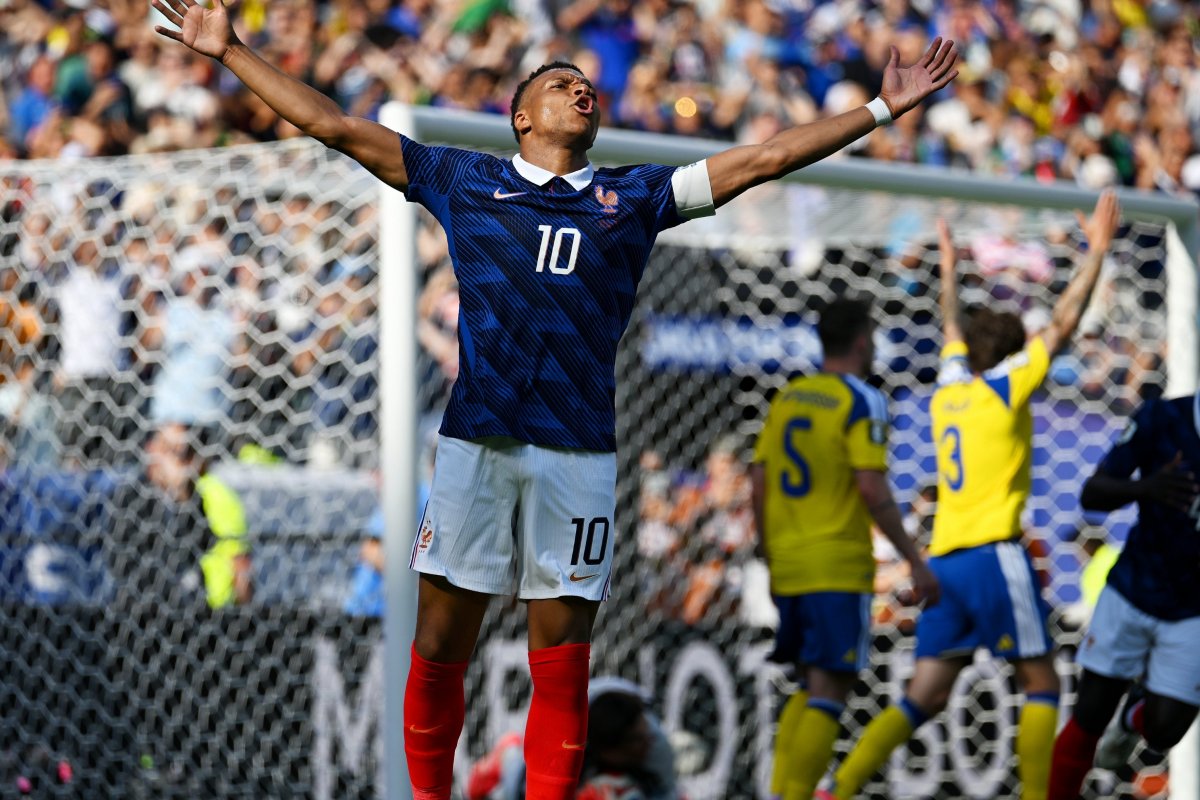Mbappé comanda vitória e classificação da França para as oitavas de final 