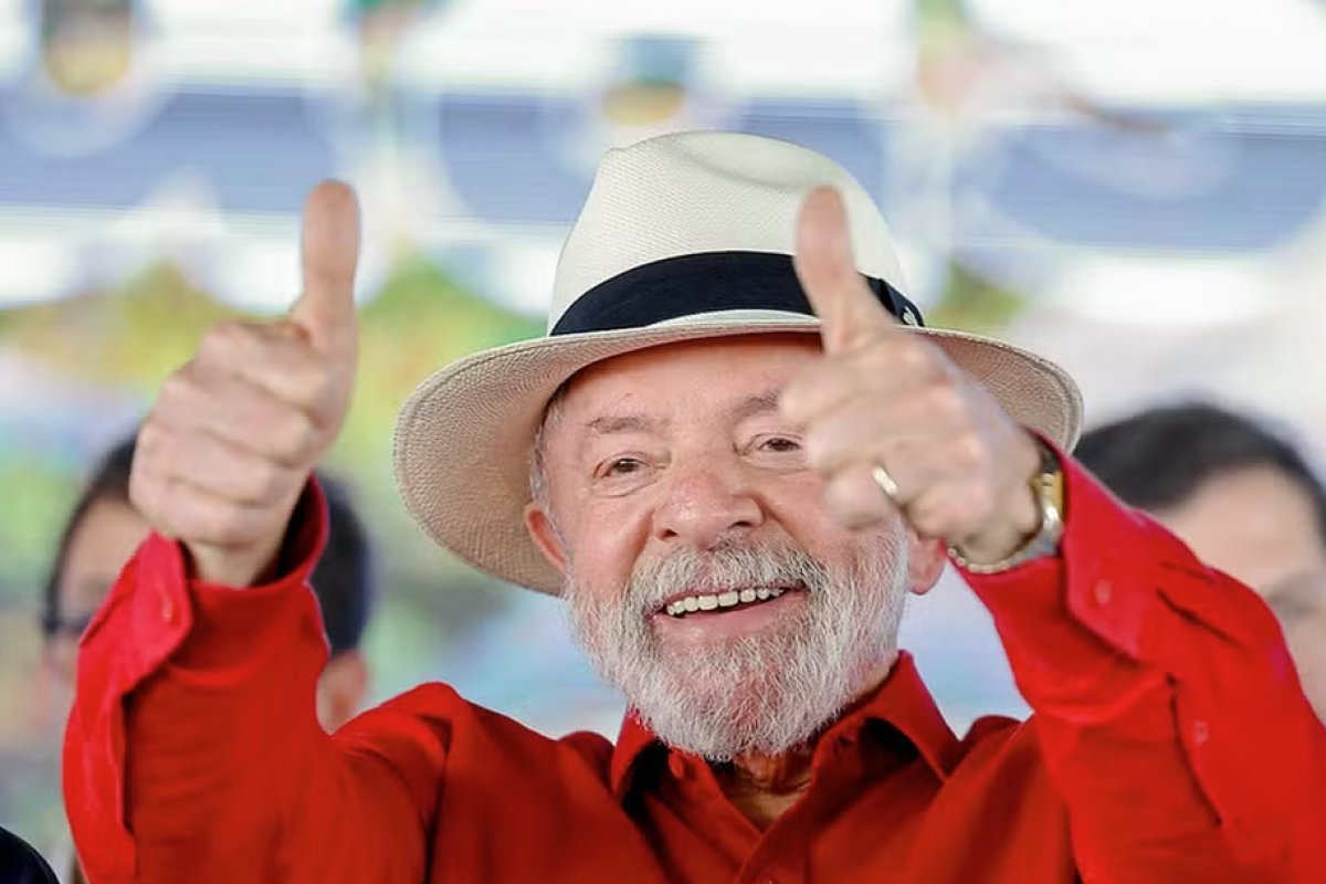 Atlas/Bloomberg: Lula lidera todos os cenários de primeiro e segundo turno das eleições presidenciais