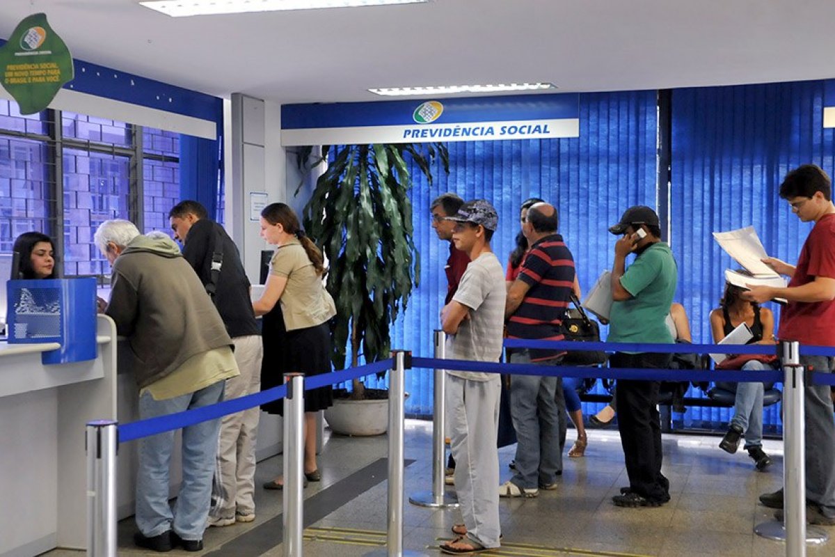 Fila da perícia do INSS cai 59% e atinge menor patamar em quase 3 anos