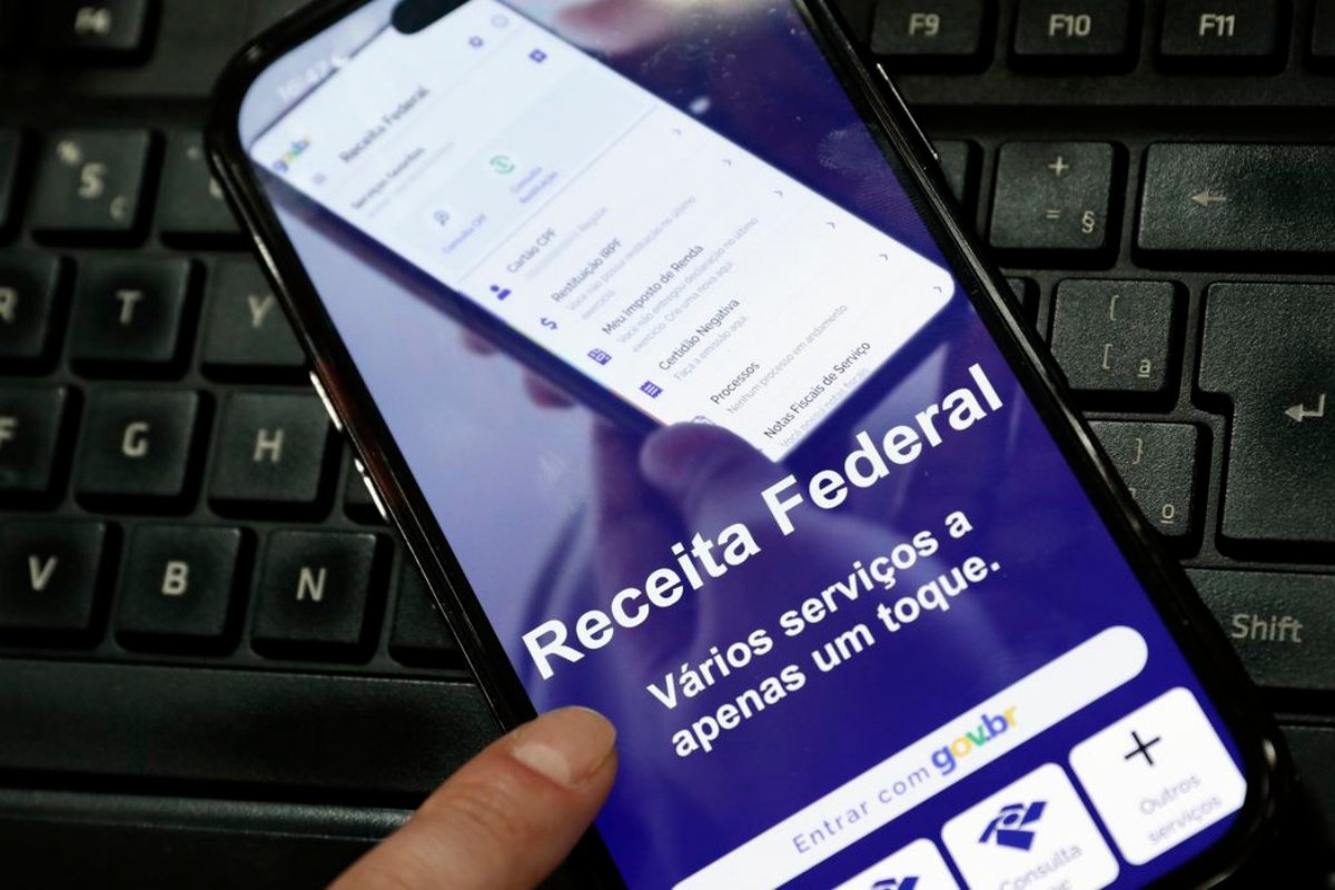 Receita paga lote extra de restituição do Imposto de Renda 2025 no dia 15 de julho