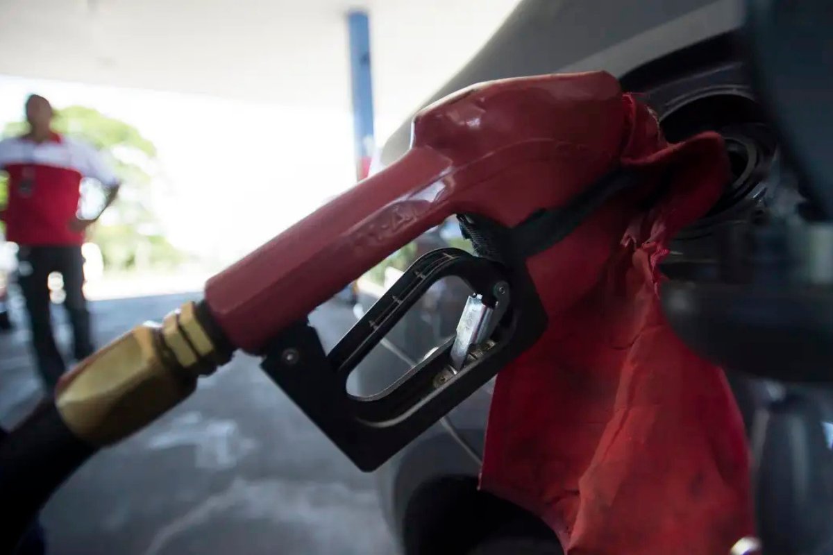 Governo começa a retirar subsídio à gasolina na próxima semana, diz Fazenda