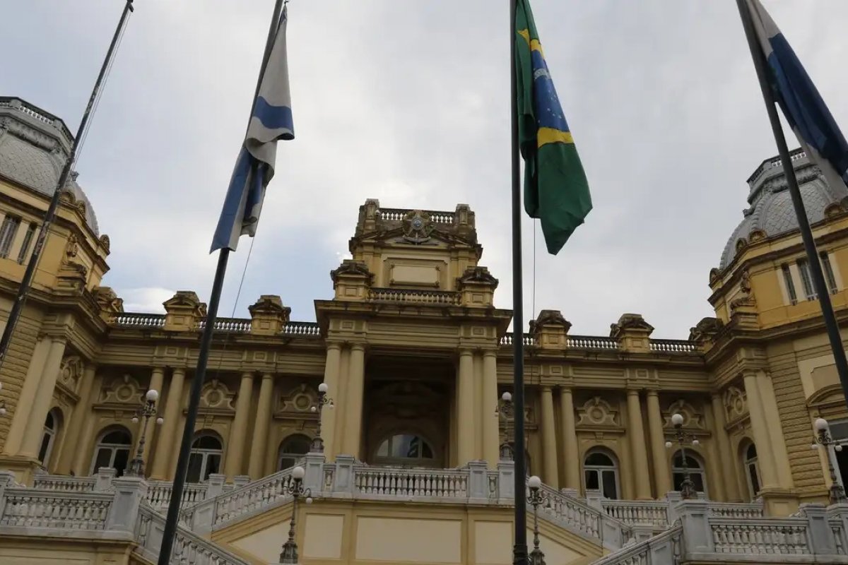 STF marca para 19 de agosto julgamento sobre sucessão no governo do RJ