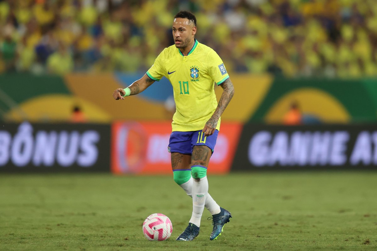 Neymar fechou oito contratos publicitários para caso o Brasil conquistasse o hexa, aponta coluna