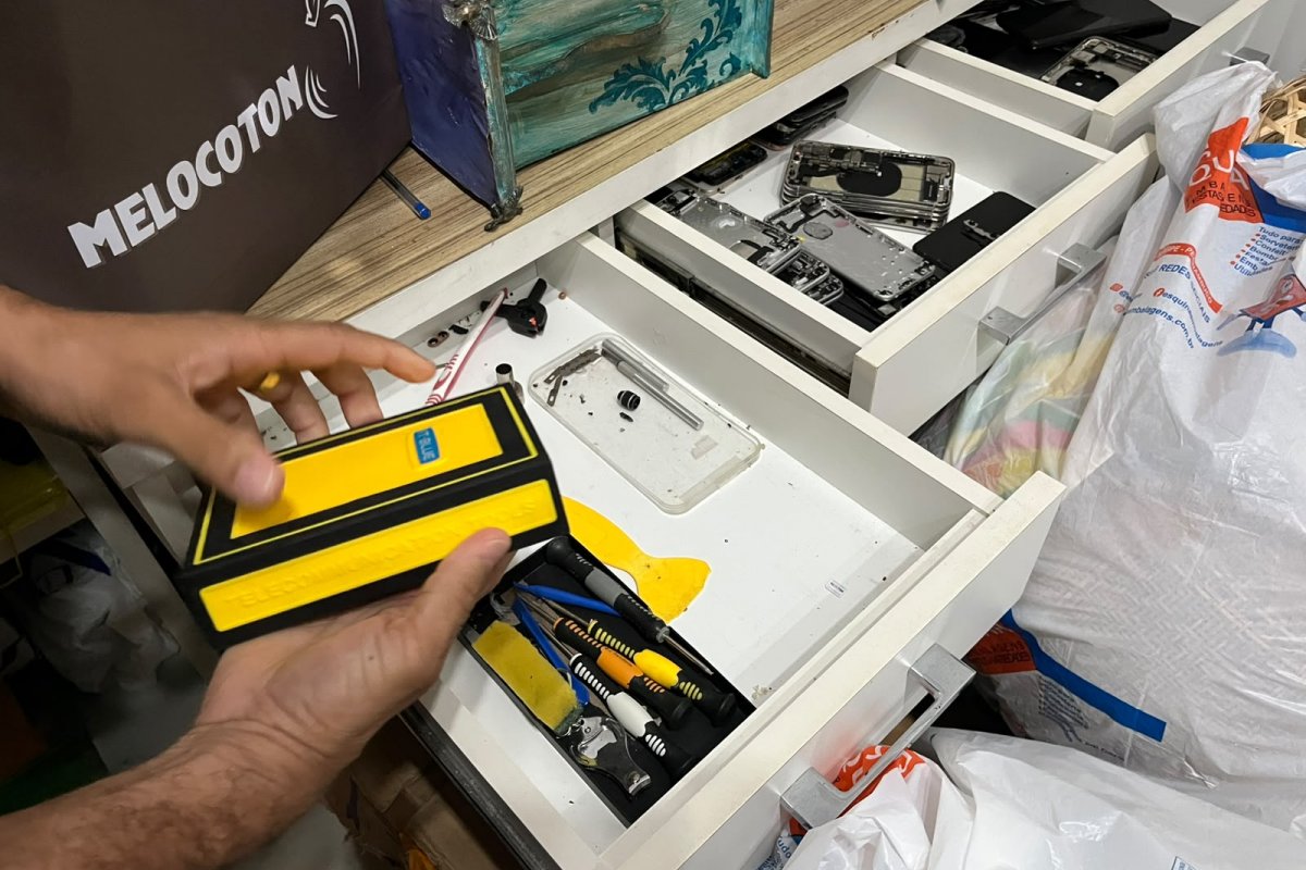 Trio é preso em operação contra grupo criminoso especialista em roubos de celulares de alto valor na Bahia