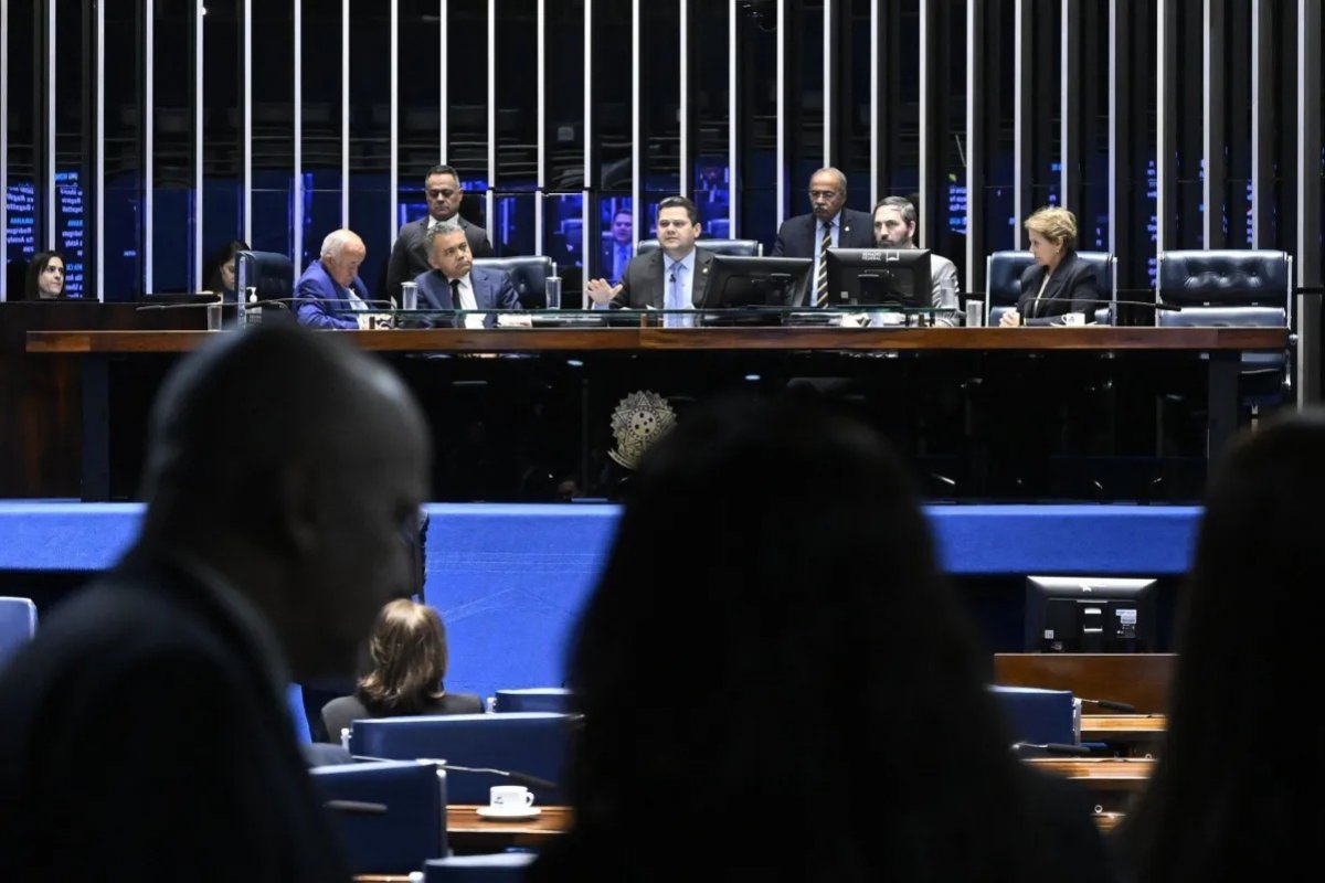 Senado aprova projeto de lei que cria "Pix Pensão Alimentícia"
