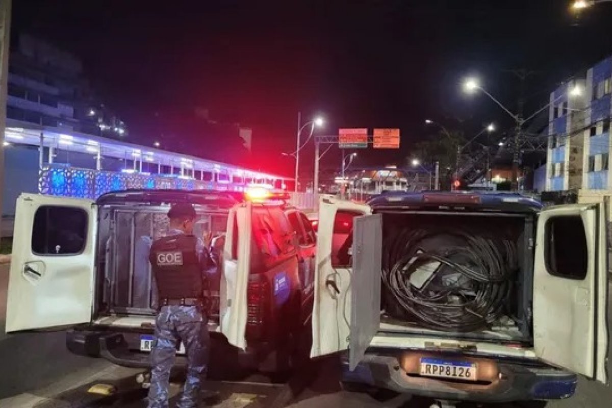 Três homens são presos por suspeita de furtar fios da rede elétrica em Salvador