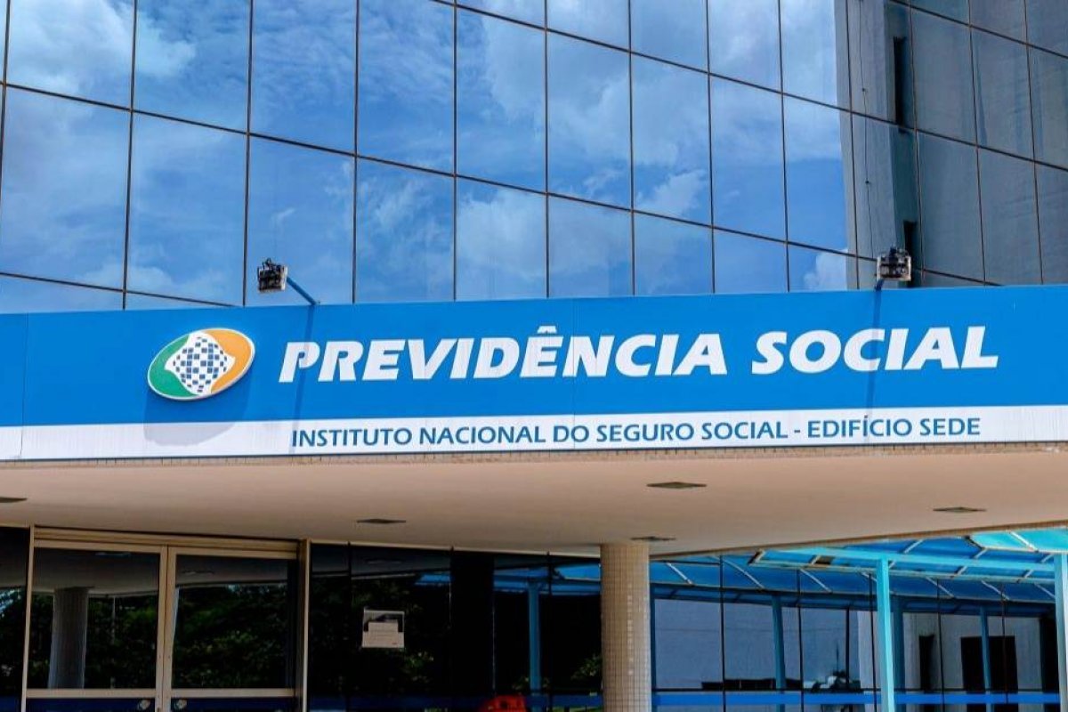  INSS paga em novembro 13º para novos aposentados; veja calendário e quem tem direito