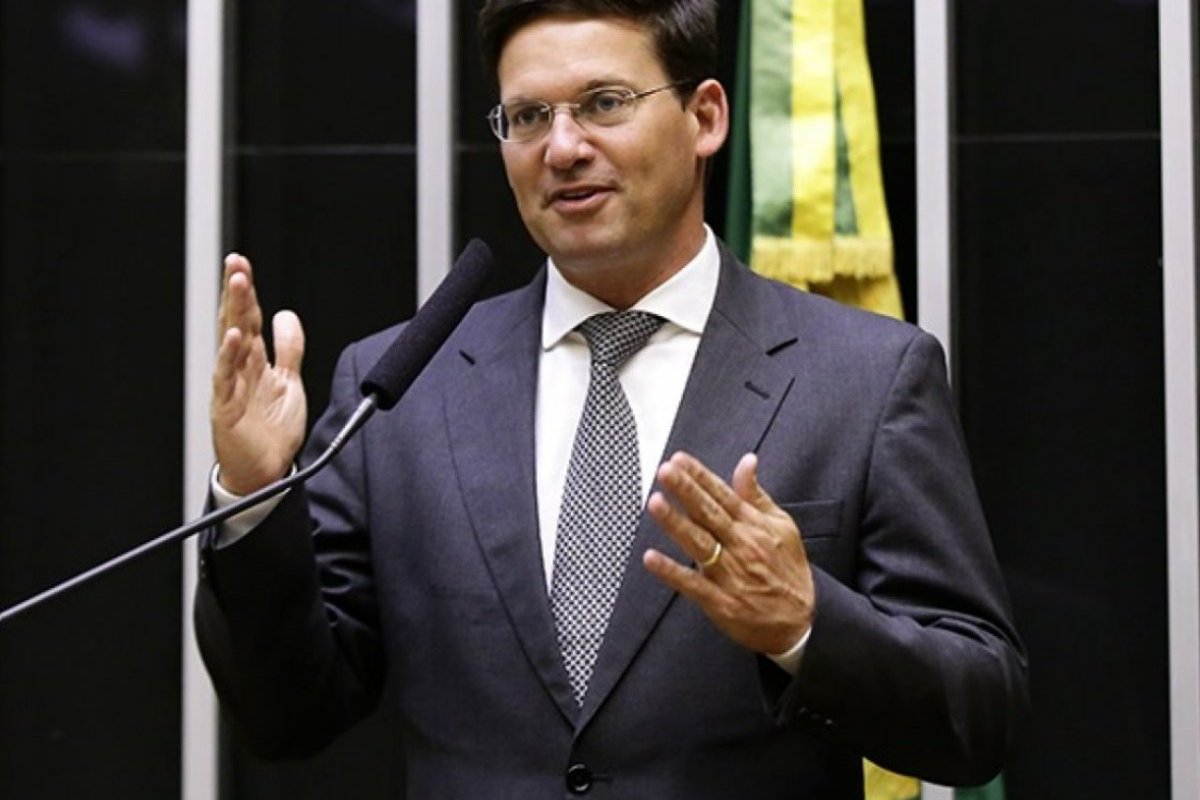 Roma cobra reação do PT à violência e diz que alinhamento com Lula não trouxe resultados na Bahia