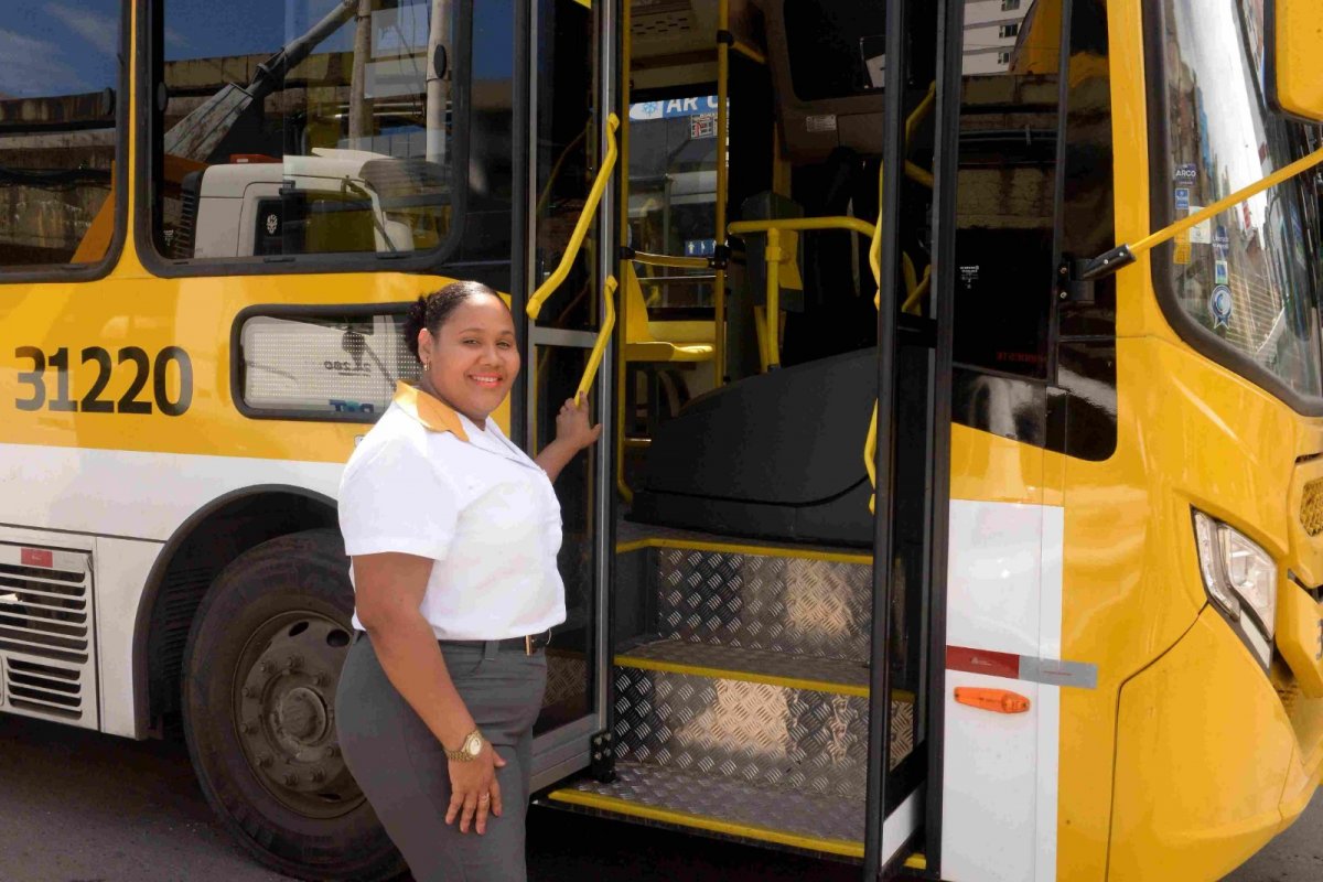 Salvador terá linhas de ônibus operadas exclusivamente por mulheres na Copa do Mundo Feminina 2027