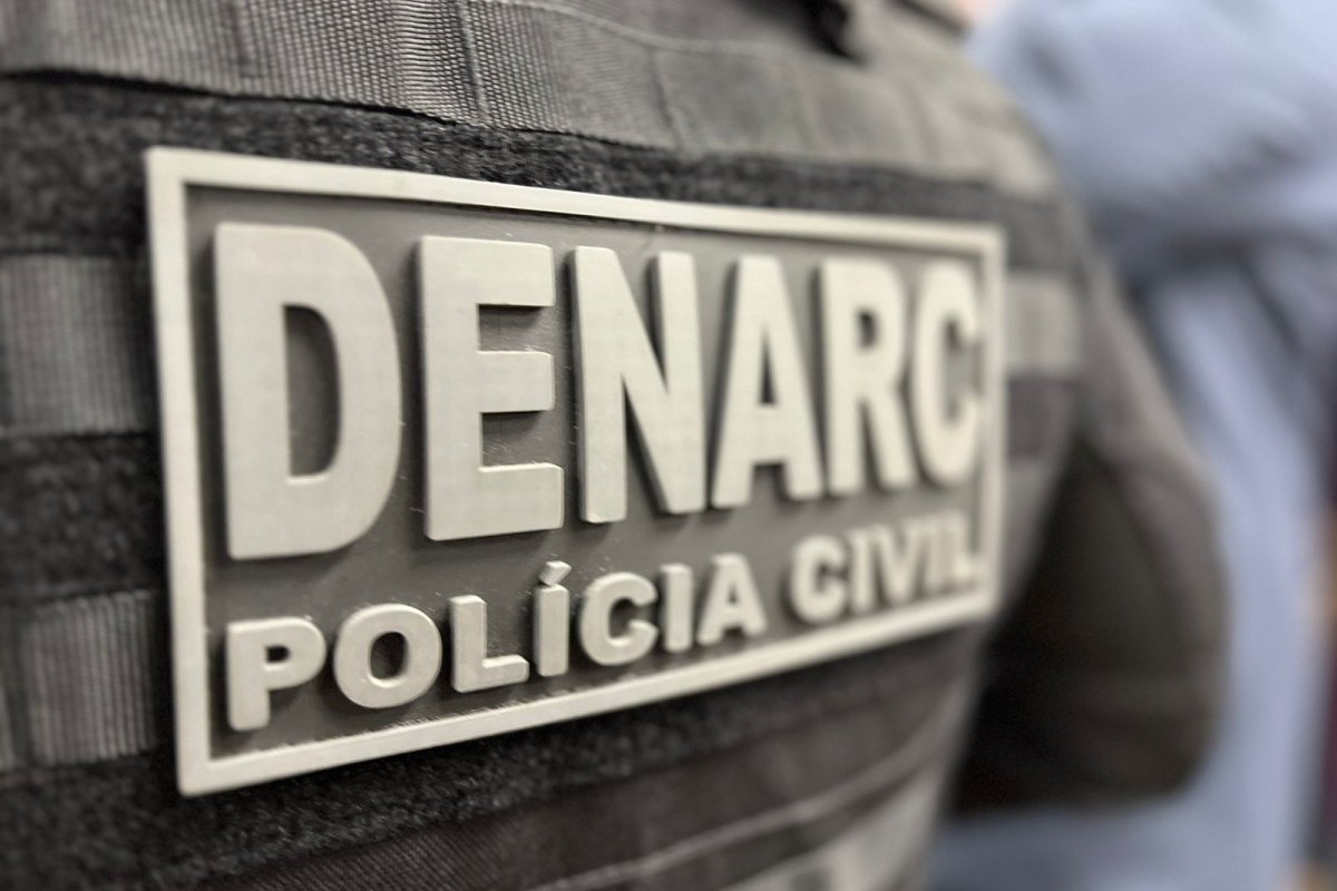 Quatro mandados de prisão temporária contra suspeitos de integrar grupo criminoso são cumpridos durante a Operação Maré Vermelha