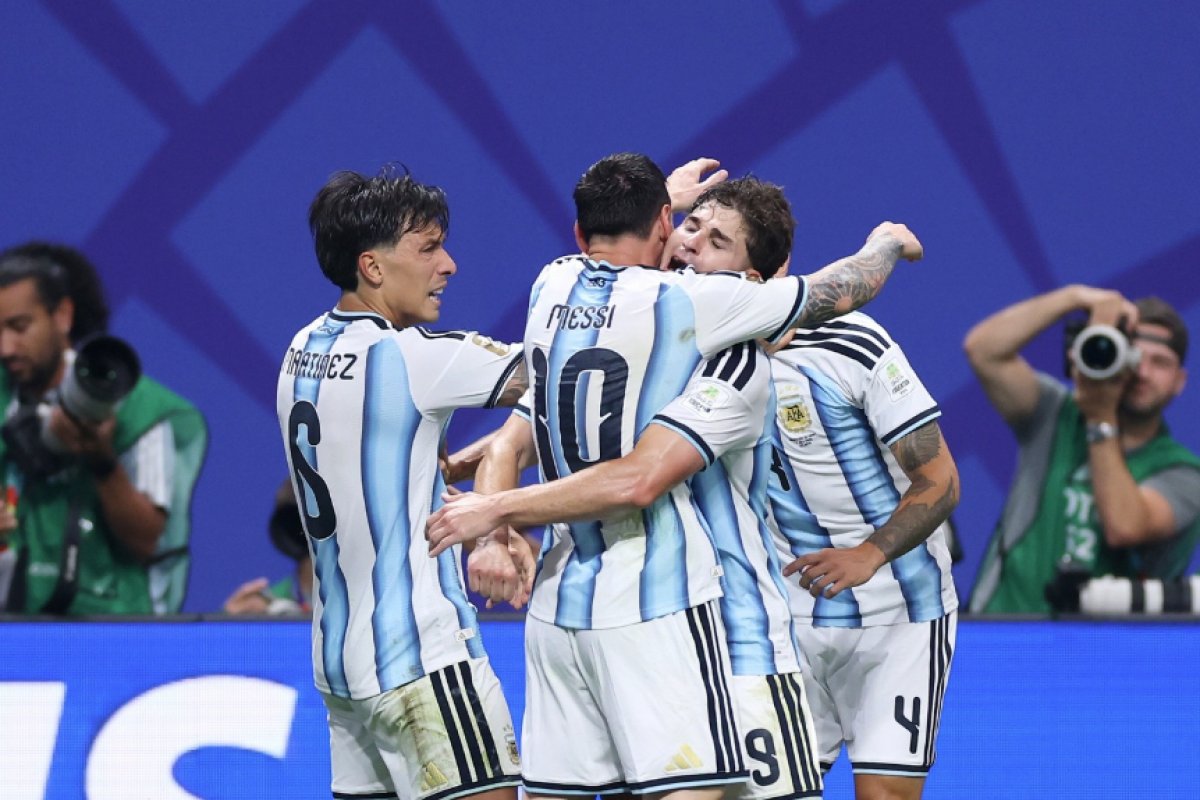 FBI não investiga Associação do Futebol Argentino por fraude na Copa do Mundo, diz agência