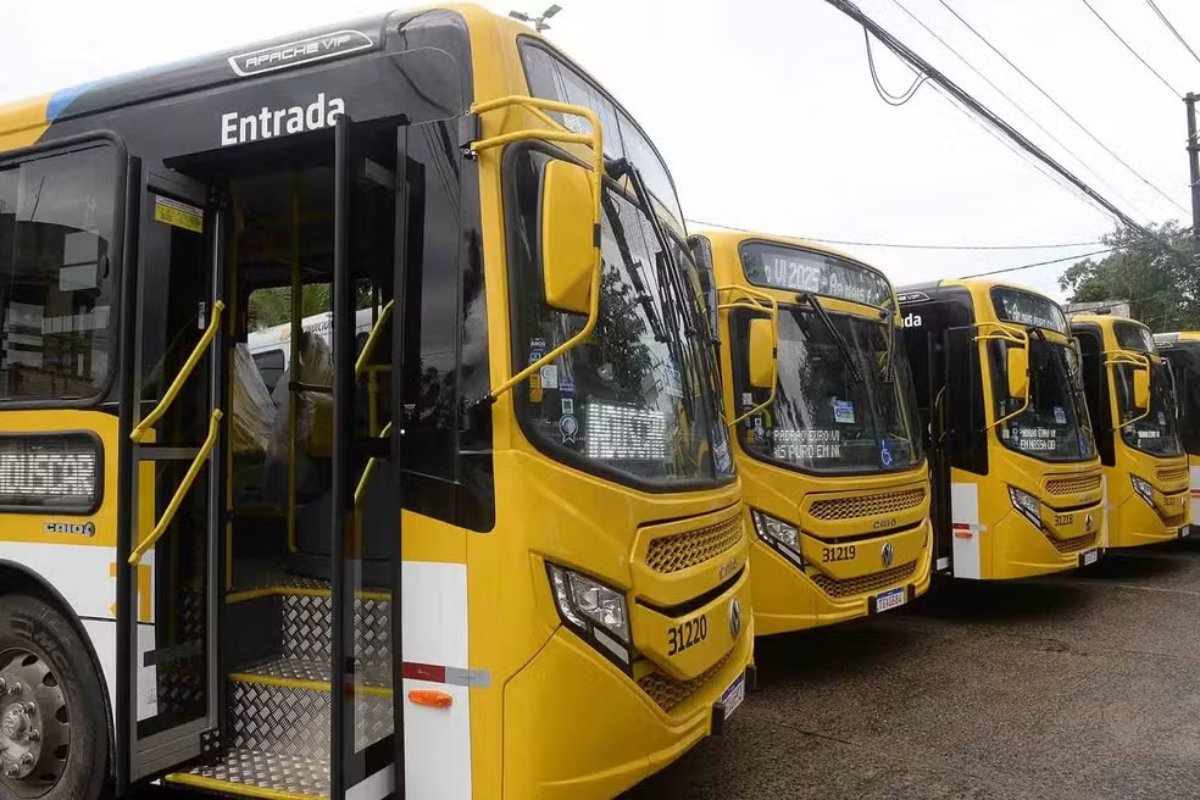 Itinerários de ônibus sofrem alterações a partir desta segunda-feira (13) devido às obras no Largo da Madragoa em Salvador; confira
