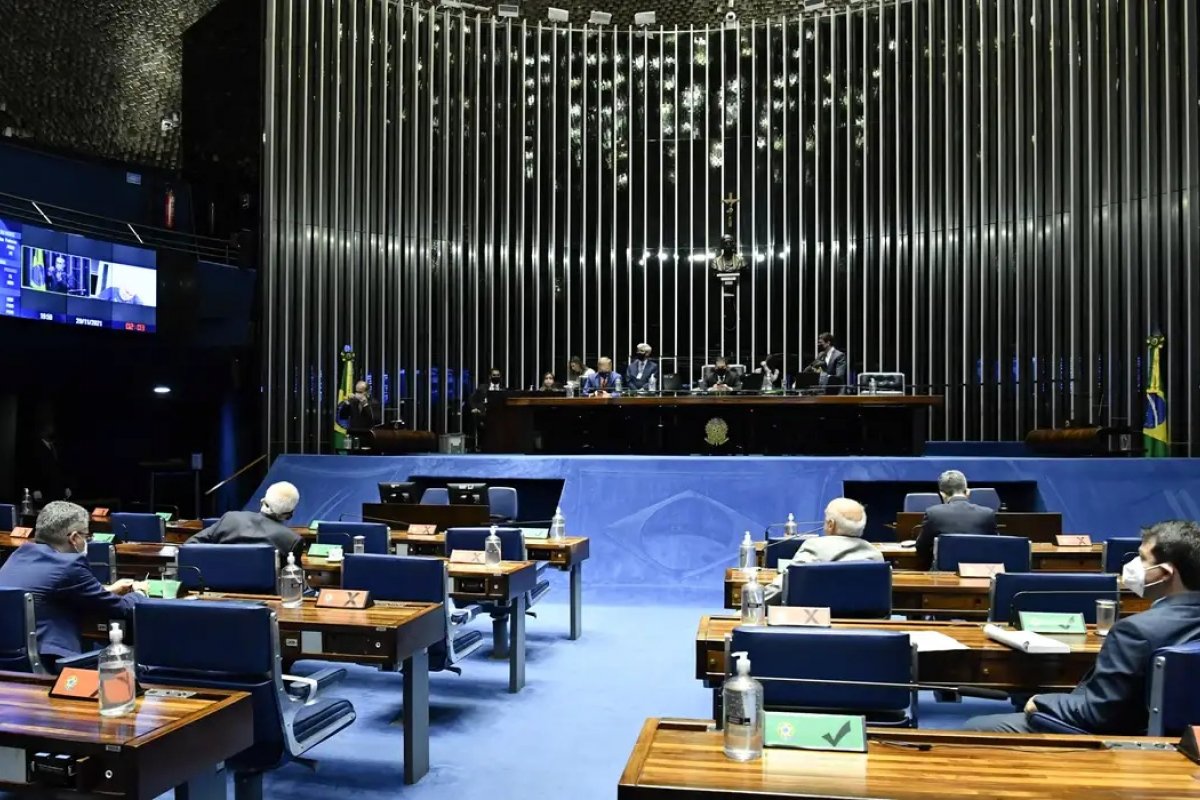 Última semana antes do recesso pode ter votação de reconhecimento facial e pensão alimentícia