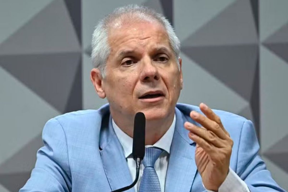 PF indicia ex-presidente do INSS e outras 47 pessoas por esquema de descontos indevidos