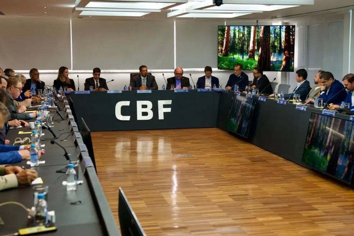 Após queda na Copa, CBF define metas da Seleção para o ciclo até 2030