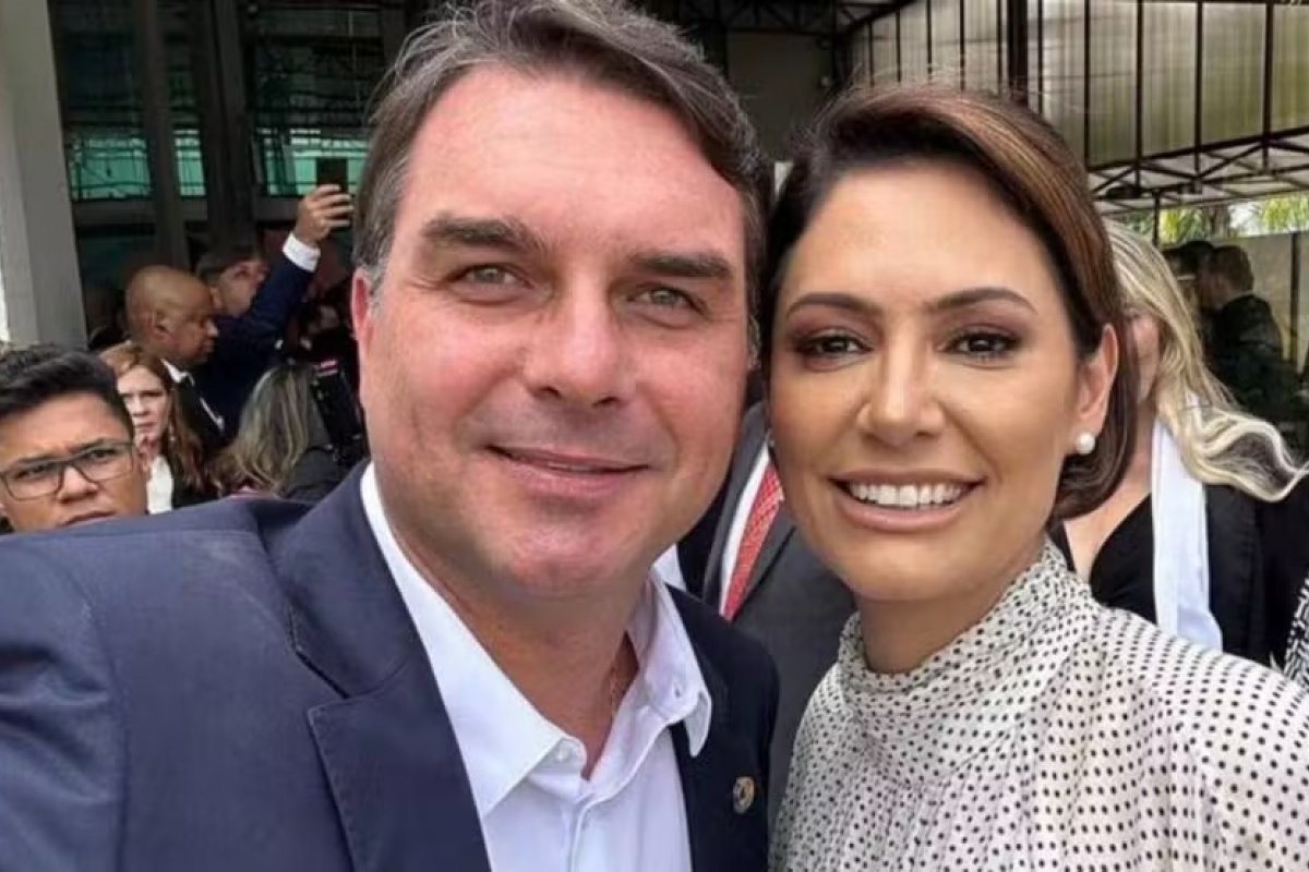 Genial/Quaest: Michelle tem apoio de 42% após desentendimento com Flávio Bolsonaro