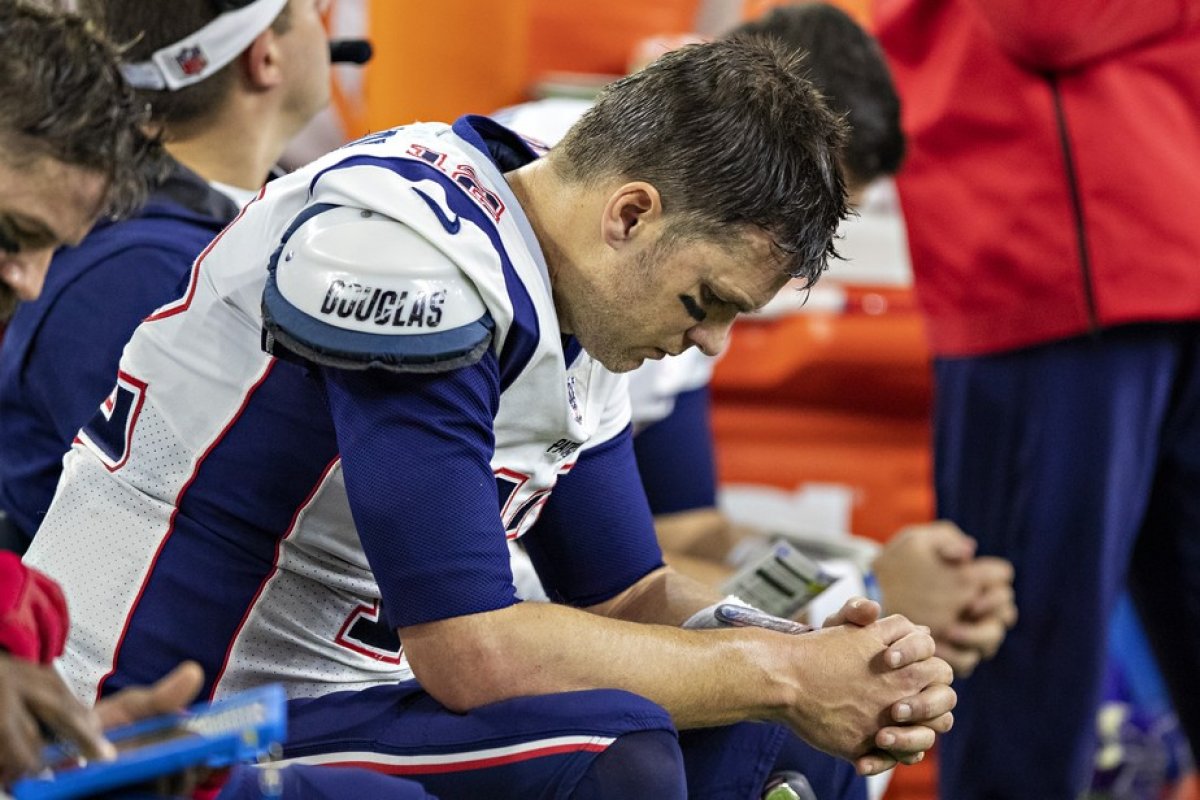 Tom Brady anuncia que está fora do New England Patriots após 20 anos