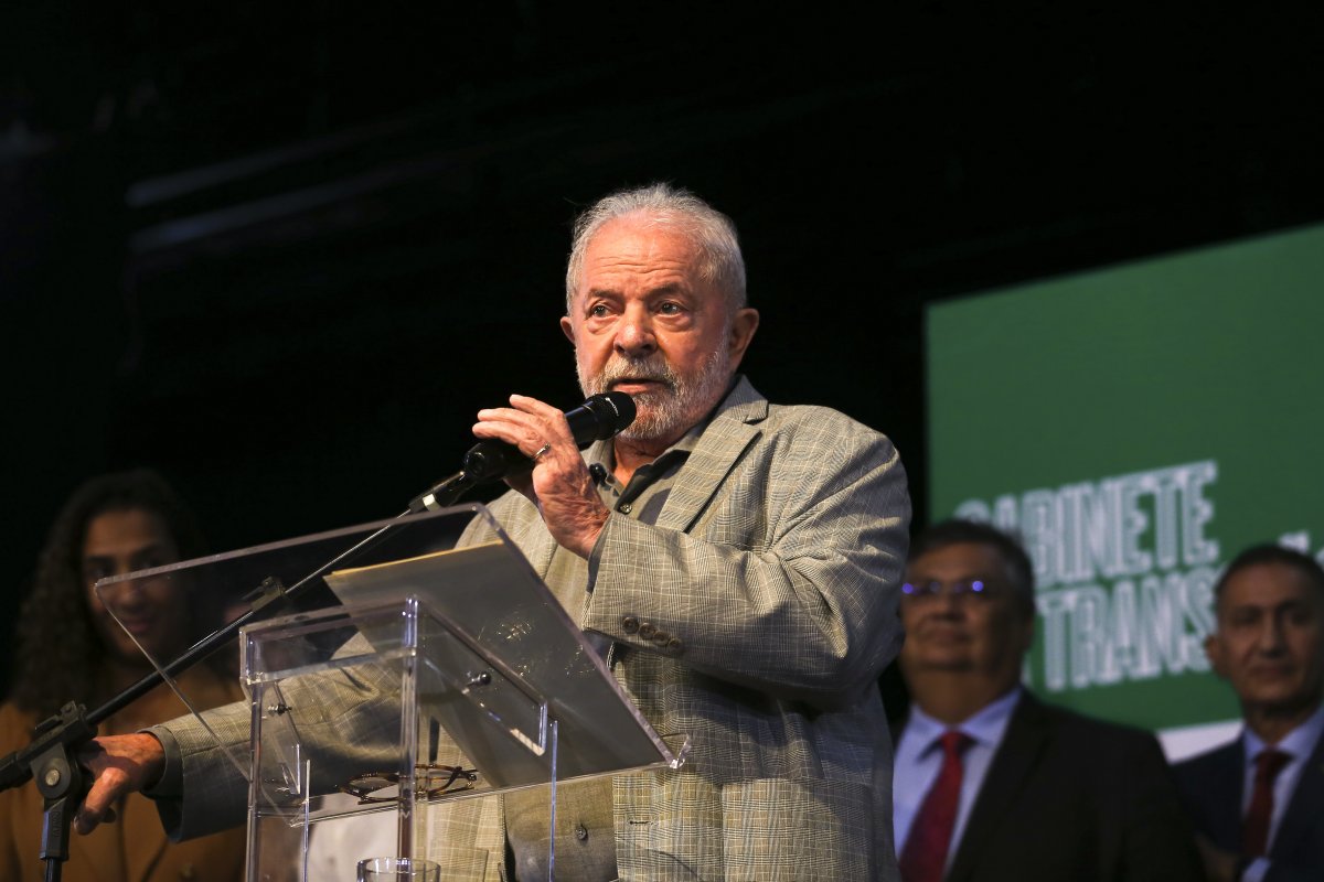 Governo Lula diz que vai acionar Lei de Reciprocidade contra tarifaço dos EUA