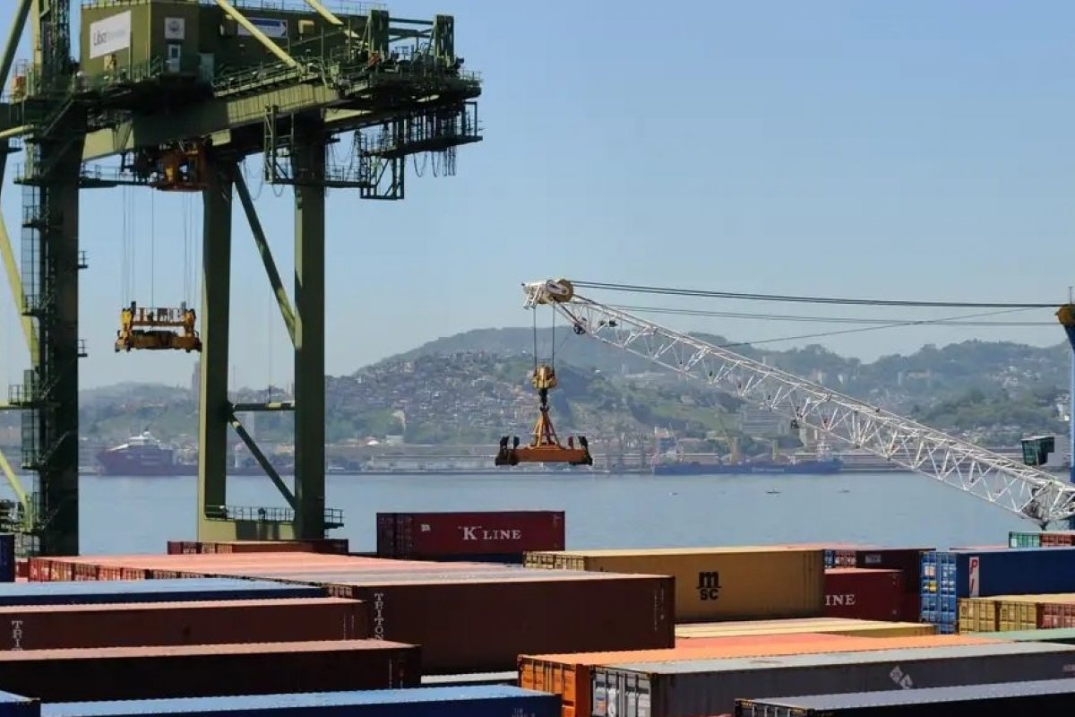 Confira produtos brasileiros mais exportados aos EUA que se enquadram na nova tarifa 