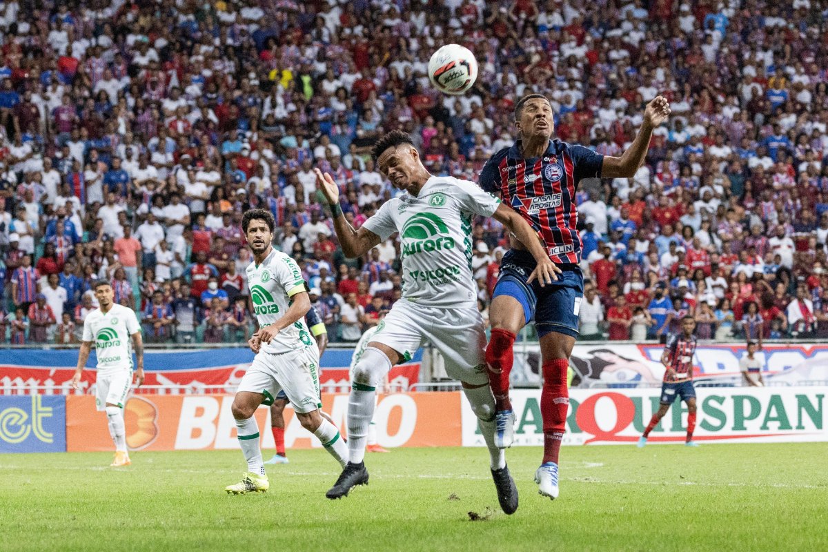 Bahia reencontra a torcida para enfrentar a Chapecoense e mirar o G-4 do Brasileirão