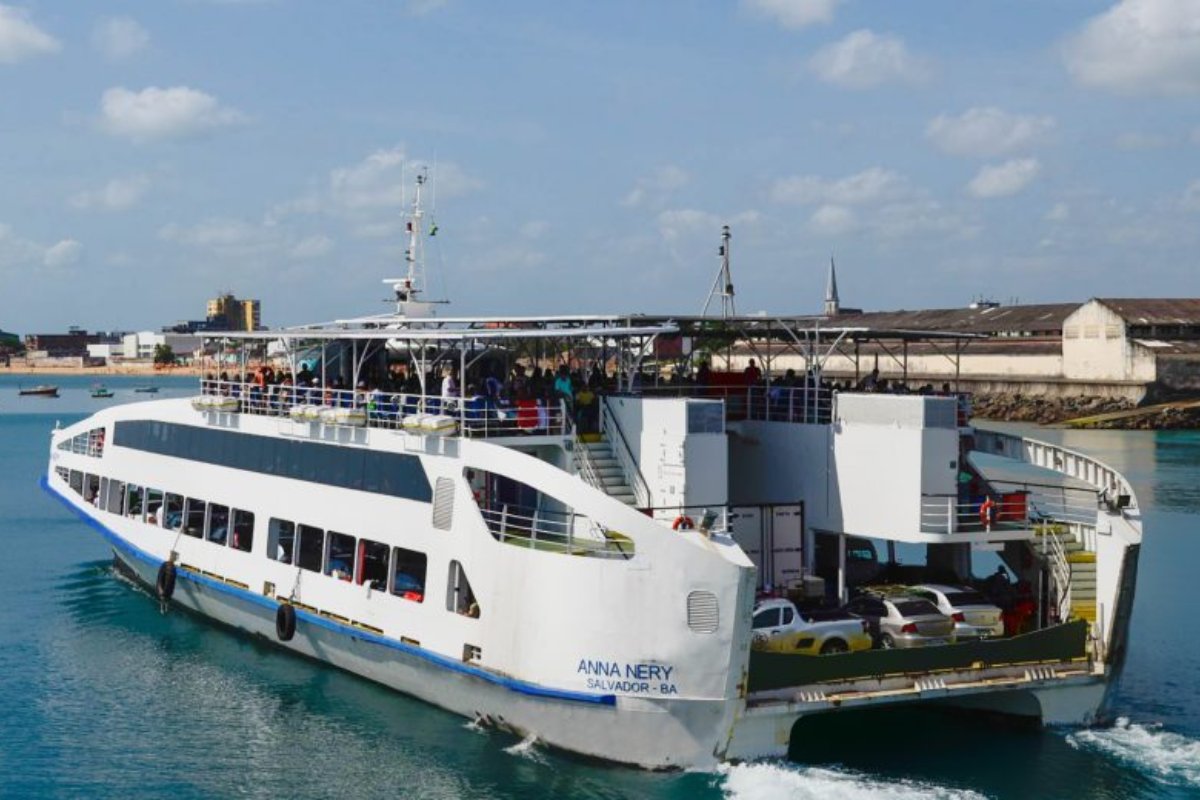Internacional Travessias é multada em R$ 600 mil por falhas de higiene no ferry-boat