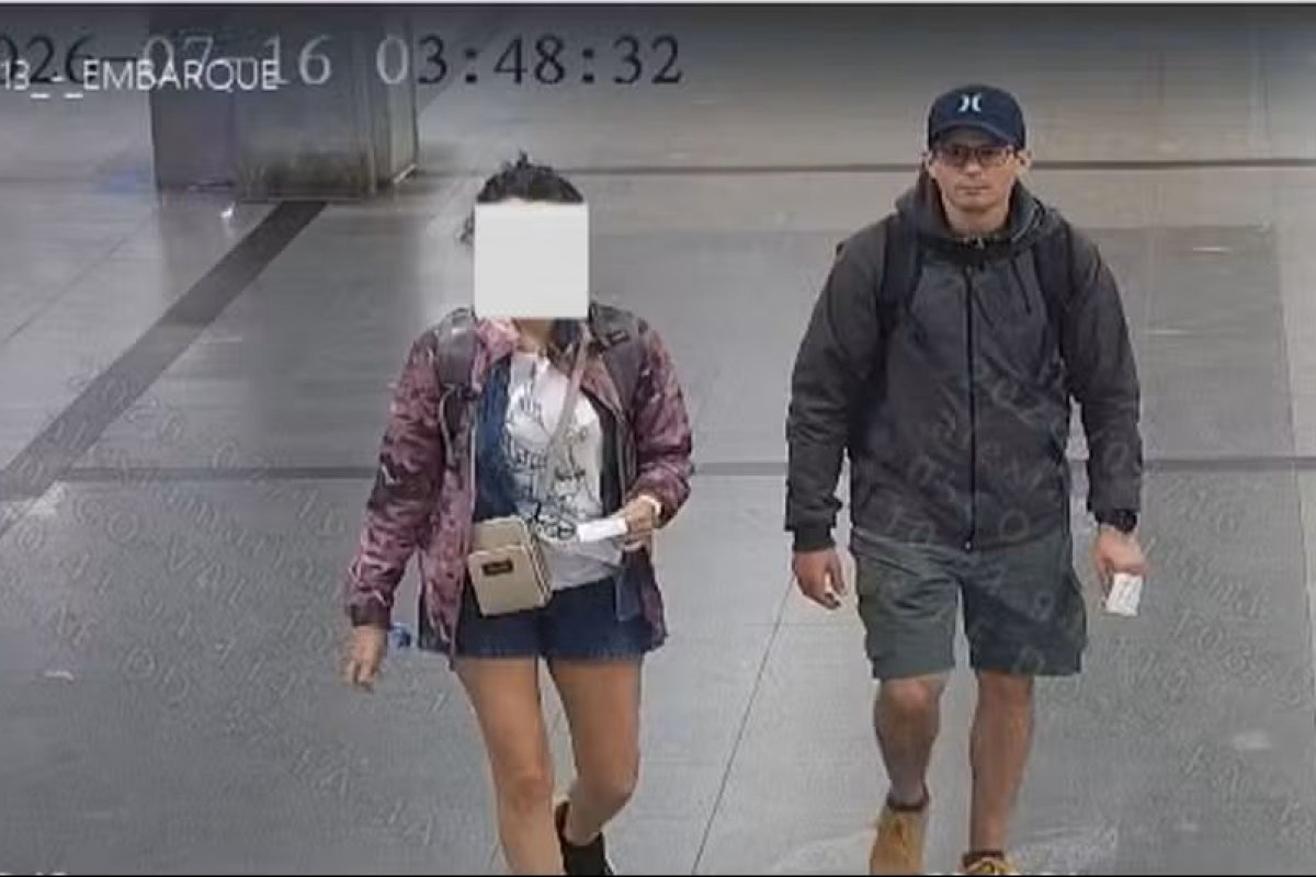 Turista argentino investigado por injúria racial retorna para Argentina antes do caso ser registrado na delegacia