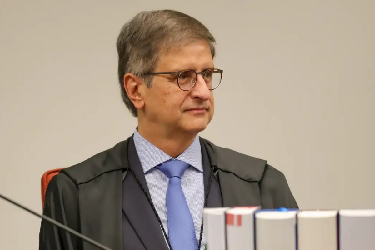 PGR defende manutenção da prisão domiciliar concedida a Bolsonaro